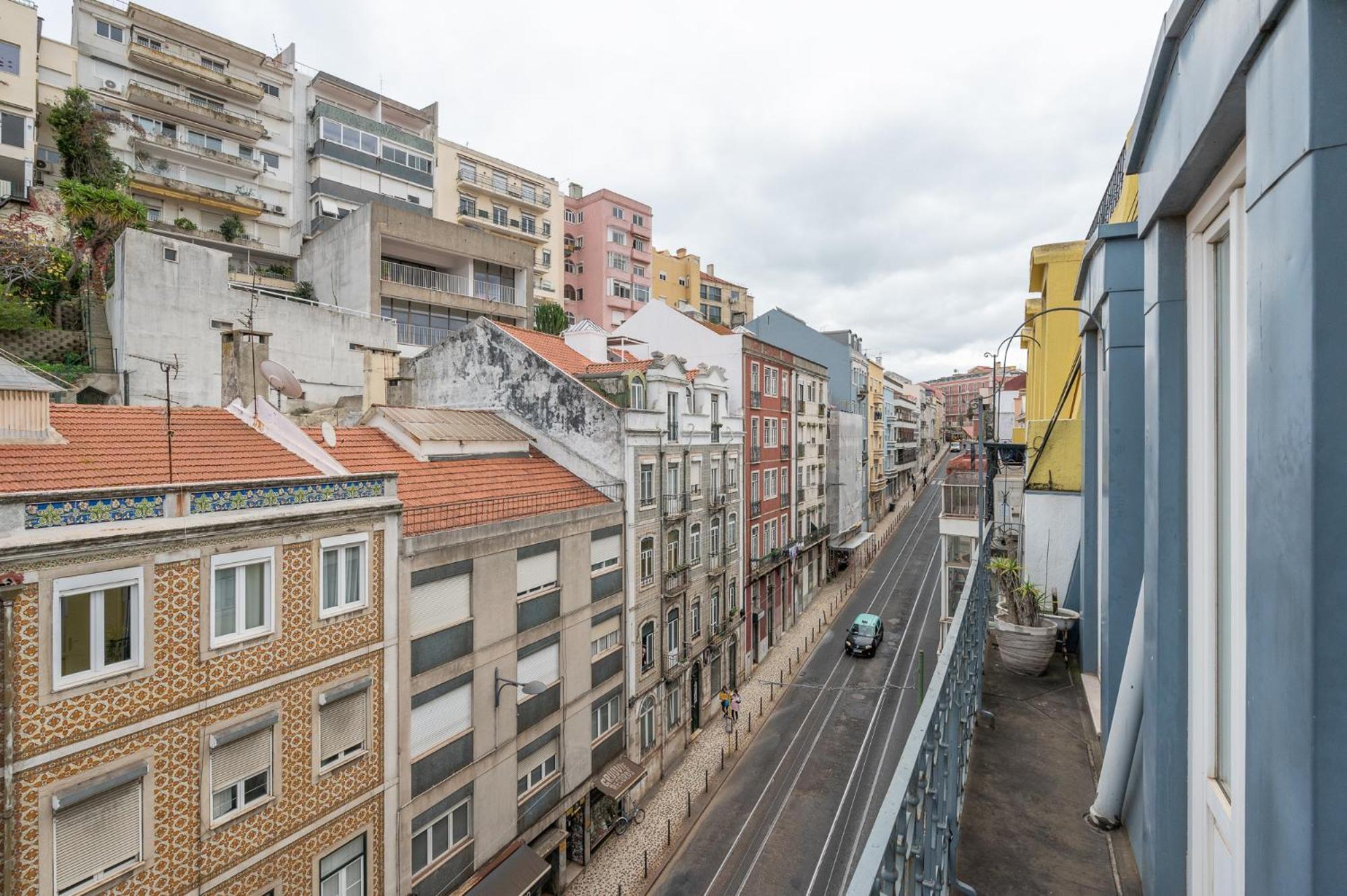 Bmyguest - 28 Tram Central Apartment Lisbona Esterno foto